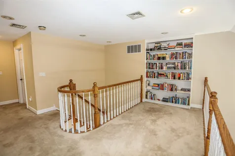 33 Hickory Lane Windham NH 03087