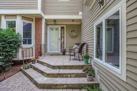 33 Hickory Lane Windham NH 03087
