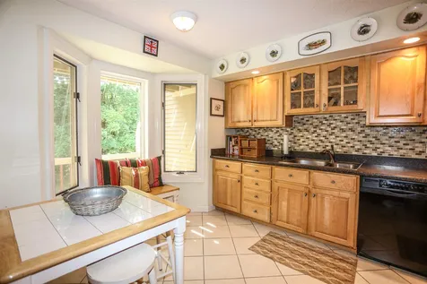 33 Hickory Lane Windham NH 03087