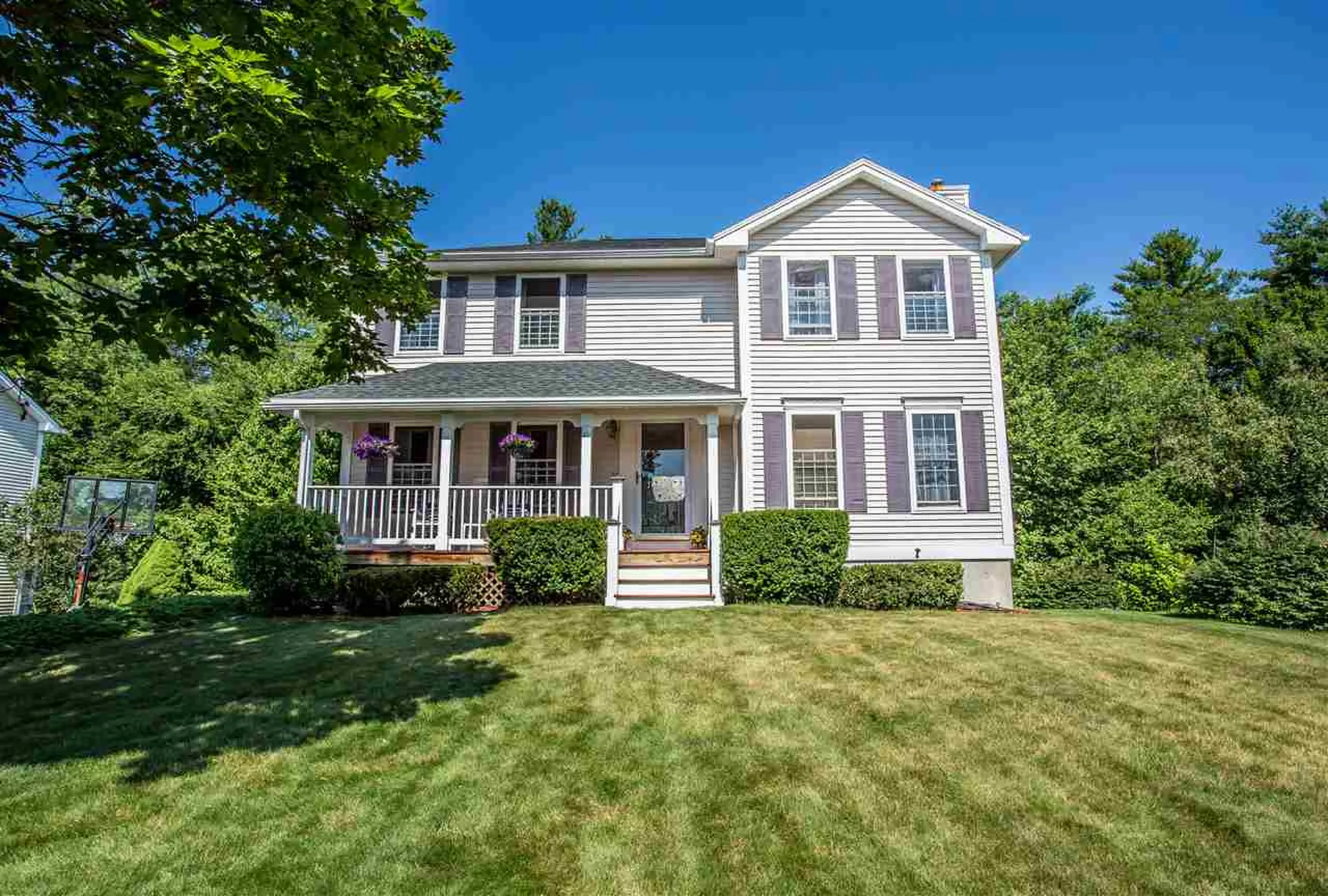 58 Cobblestone Lane Manchester NH 03109