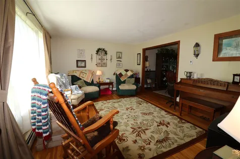 17 Greenbriar Road Keene NH 03431