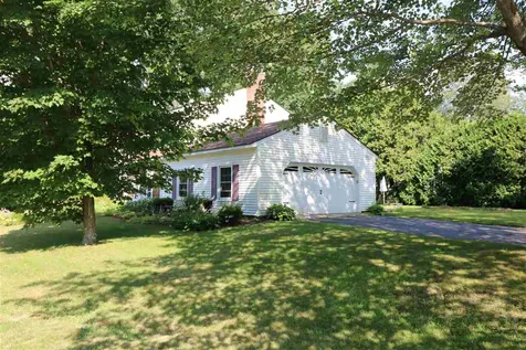 17 Greenbriar Road Keene NH 03431