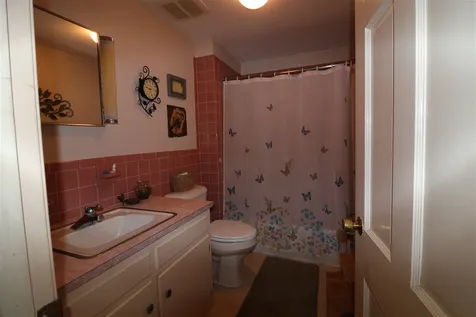 17 Greenbriar Road Keene NH 03431
