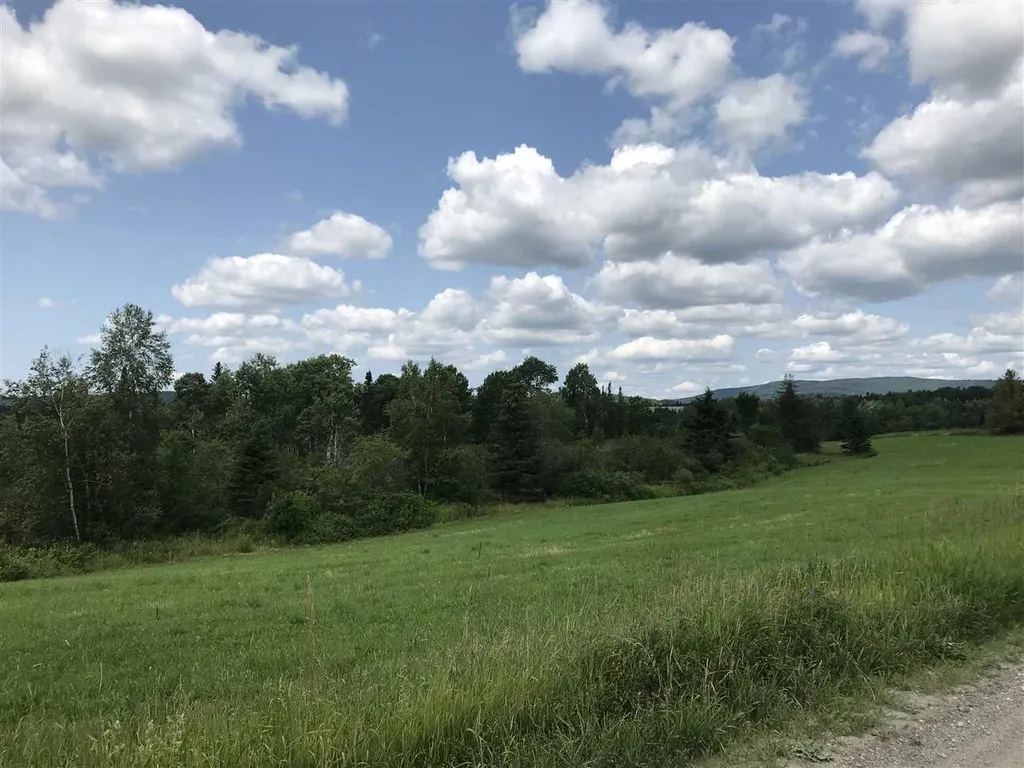 - Golf Links Road Colebrook NH 03576