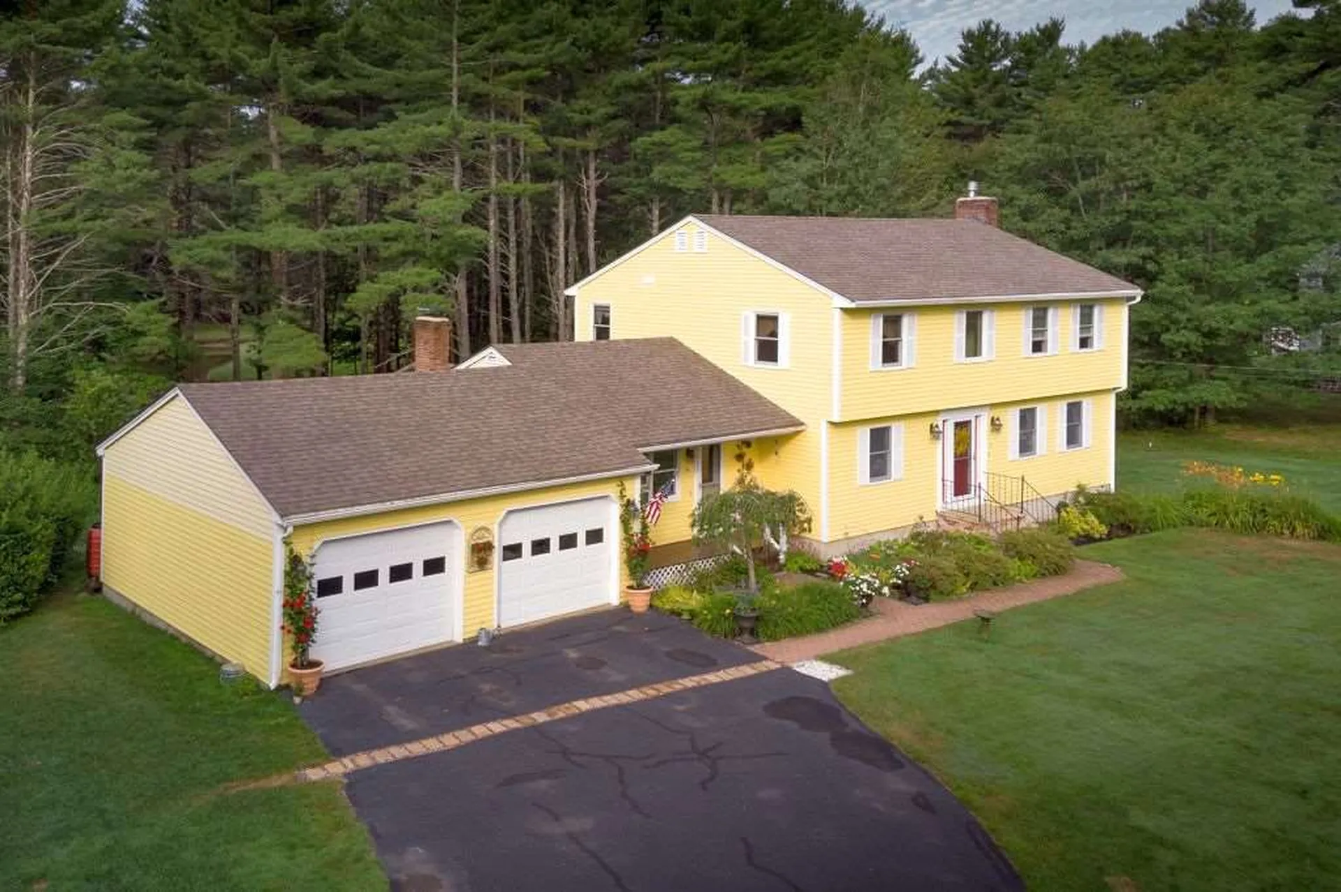 9 Foxtail Drive York ME 03909