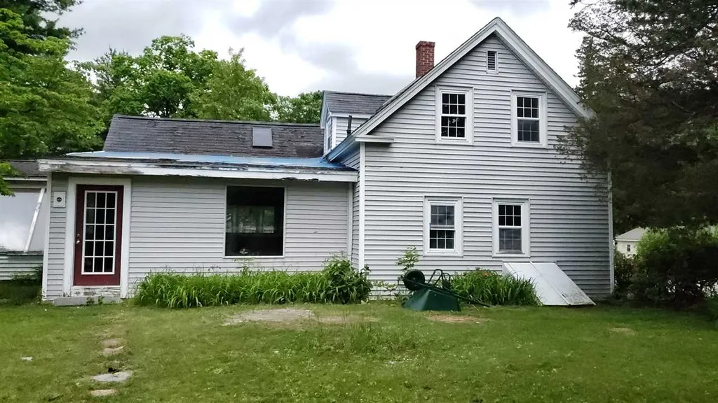 84a Main Street Kingston NH 03848