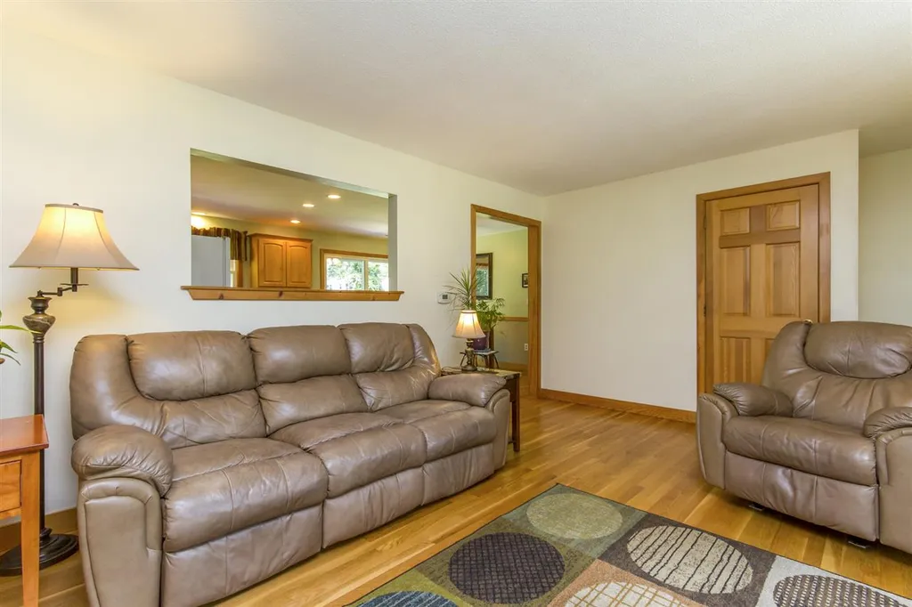189 Naticook Road Merrimack NH 03054