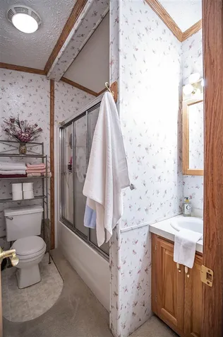 26 Xenia Street Nashua NH 03062
