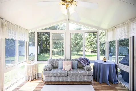 26 Xenia Street Nashua NH 03062