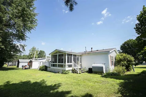 26 Xenia Street Nashua NH 03062