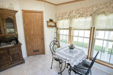26 Xenia Street Nashua NH 03062