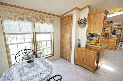 26 Xenia Street Nashua NH 03062