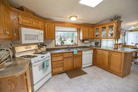 26 Xenia Street Nashua NH 03062