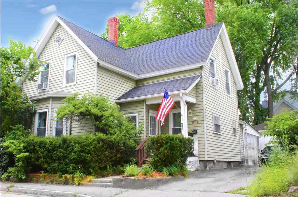27 Sterling Avenue Manchester NH 03103