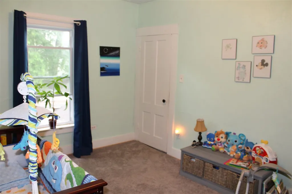 27 Sterling Avenue Manchester NH 03103