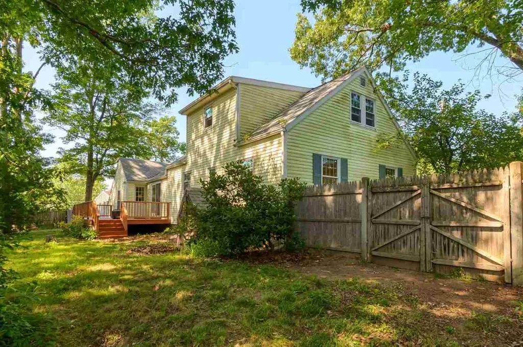 492 Broad Street Nashua NH 03063