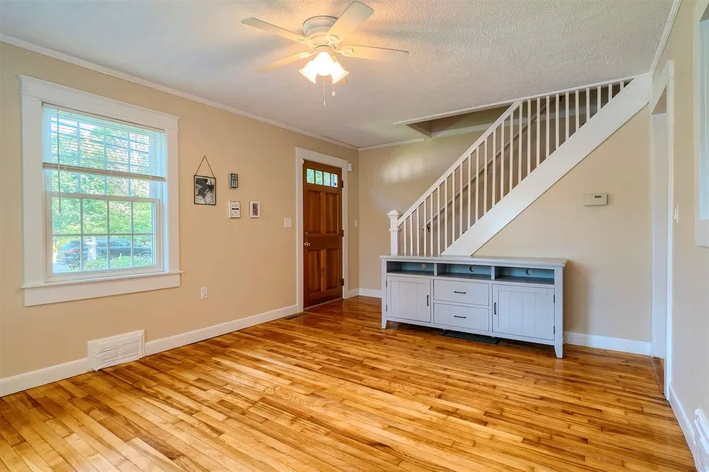 492 Broad Street Nashua NH 03063