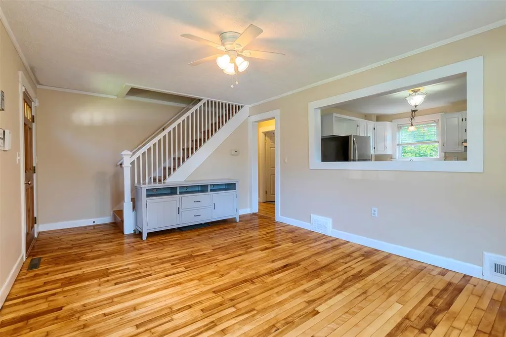 492 Broad Street Nashua NH 03063