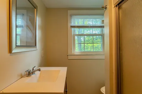 492 Broad Street Nashua NH 03063