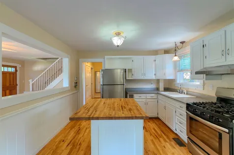 492 Broad Street Nashua NH 03063