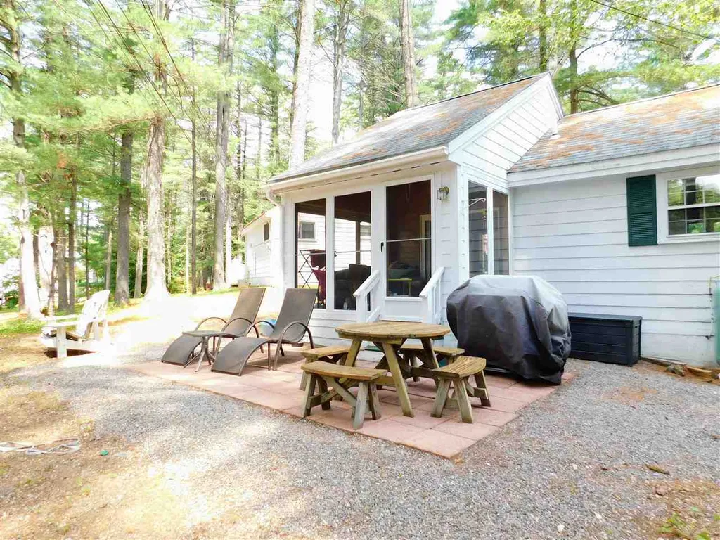 485 Endicott E Street Laconia NH 03246