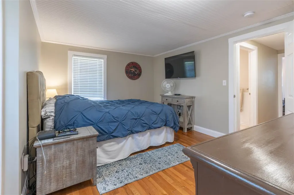 8 Haverhill Street Hudson NH 03051