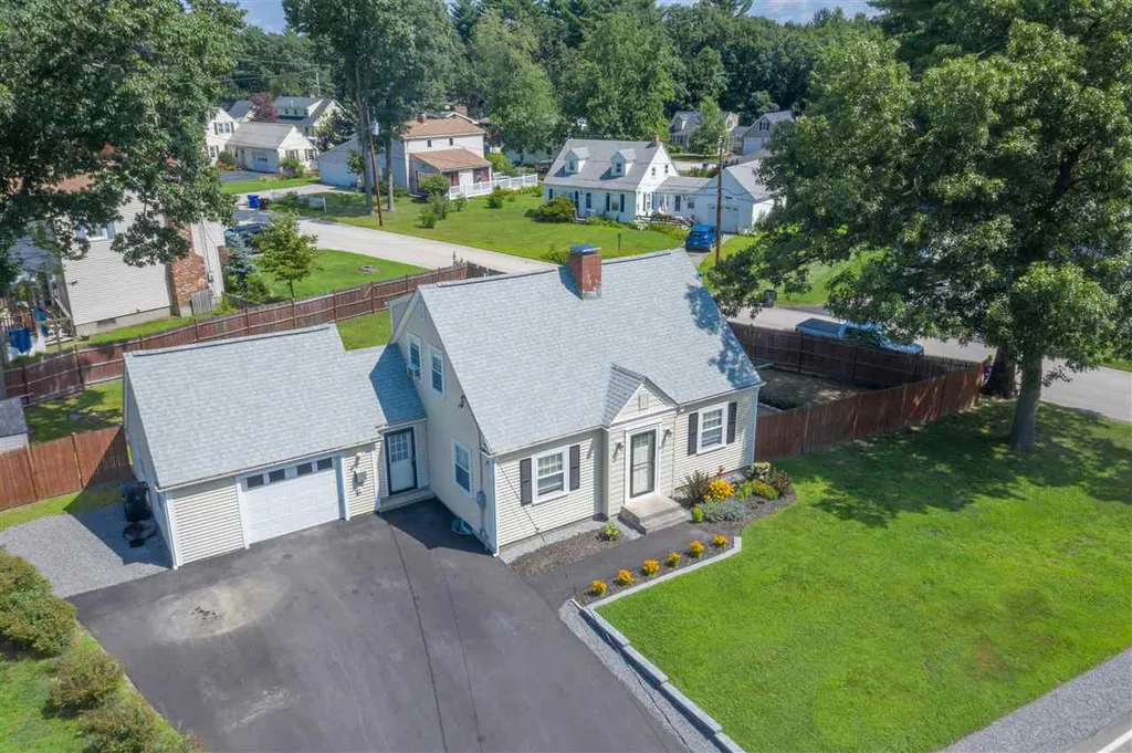 8 Haverhill Street Hudson NH 03051