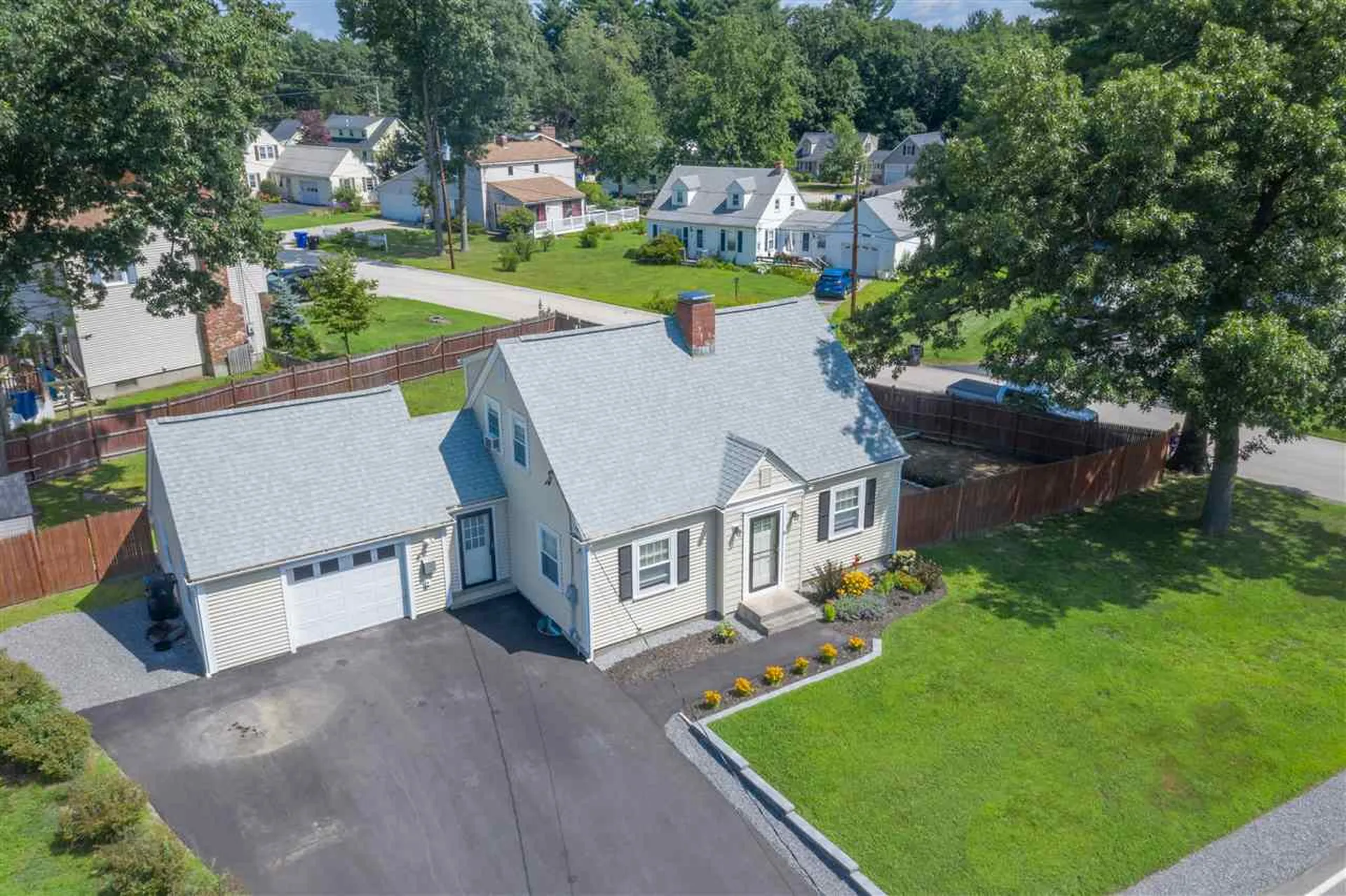 8 Haverhill Street Hudson NH 03051