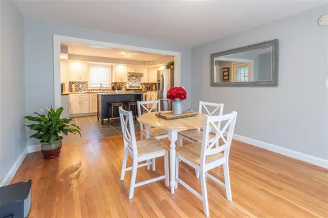 8 Haverhill Street Hudson NH 03051
