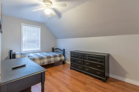 8 Haverhill Street Hudson NH 03051