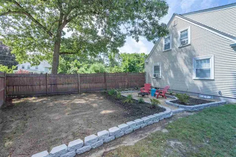 8 Haverhill Street Hudson NH 03051