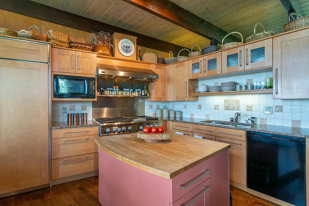 97 & 99 Darling Road Woodstock VT 05071