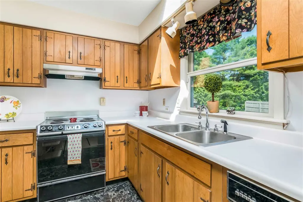 22 Pinehurst Drive Jericho VT 05465