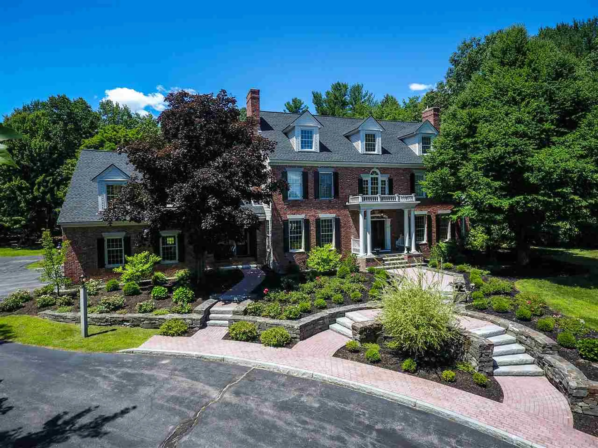 26 Wellesley Drive Bedford NH 03110