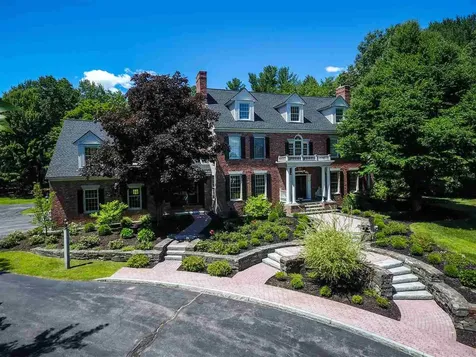 26 Wellesley Drive Bedford NH 03110