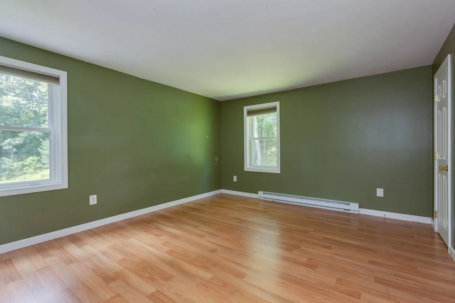 52 Noyes Road Londonderry NH 03053