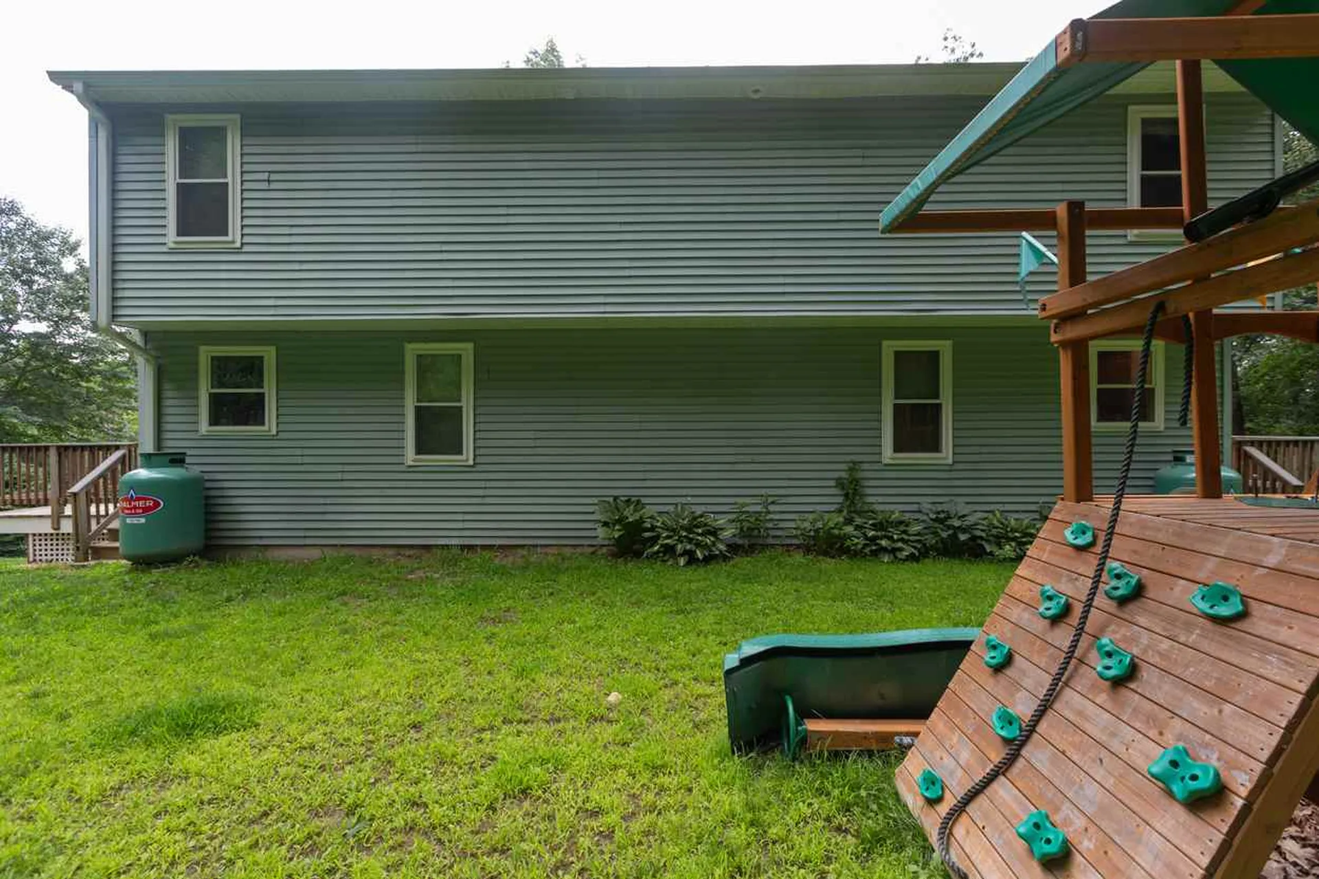 52 Noyes Road Londonderry NH 03053
