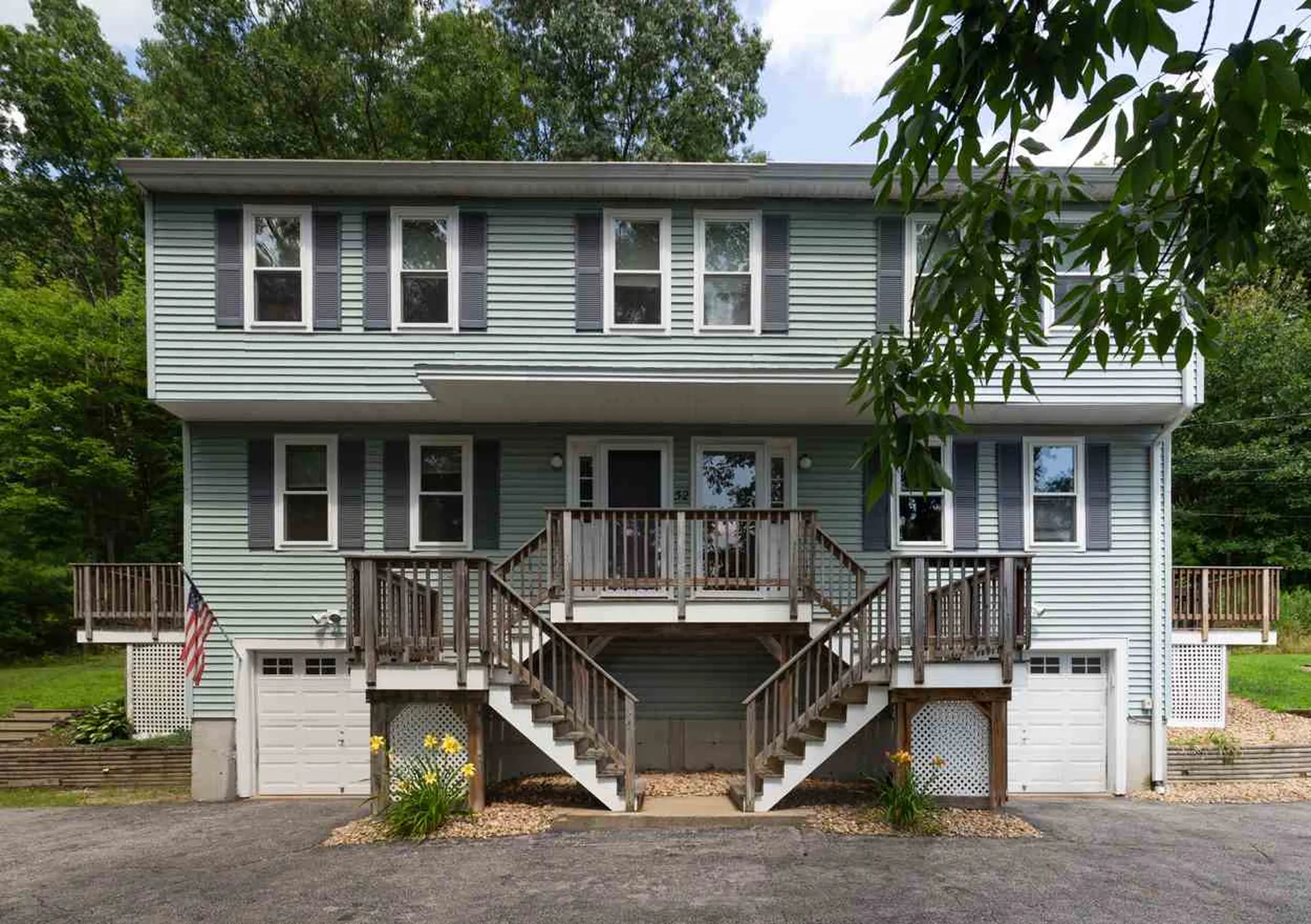 52 Noyes Road Londonderry NH 03053