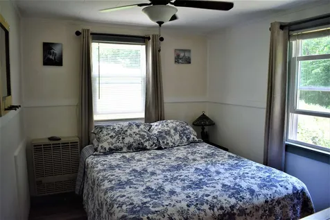 12 Hemlock Street Hillsborough NH 03244
