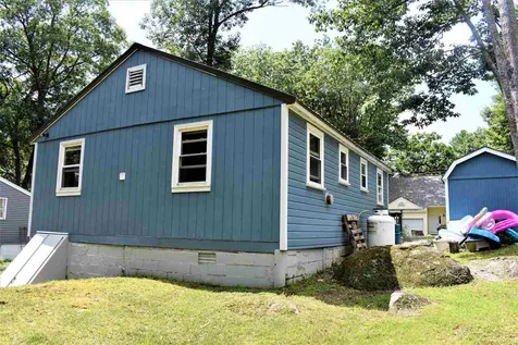 12 Hemlock Street Hillsborough NH 03244