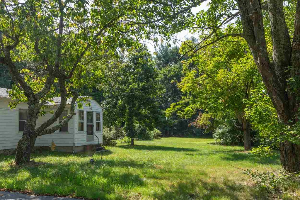 478 Mammoth Road Londonderry NH 03053