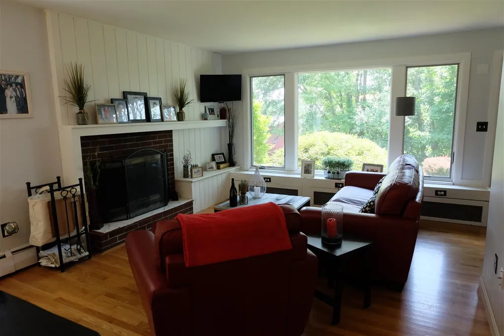 208 Bean Hill Road Pembroke NH 03275