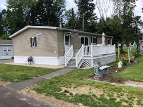3 Grenier Boulevard Londonderry NH 03053