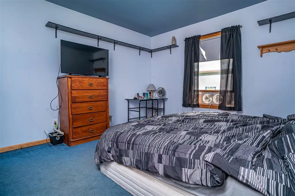 71 Stillwater Circle Rochester NH 03839