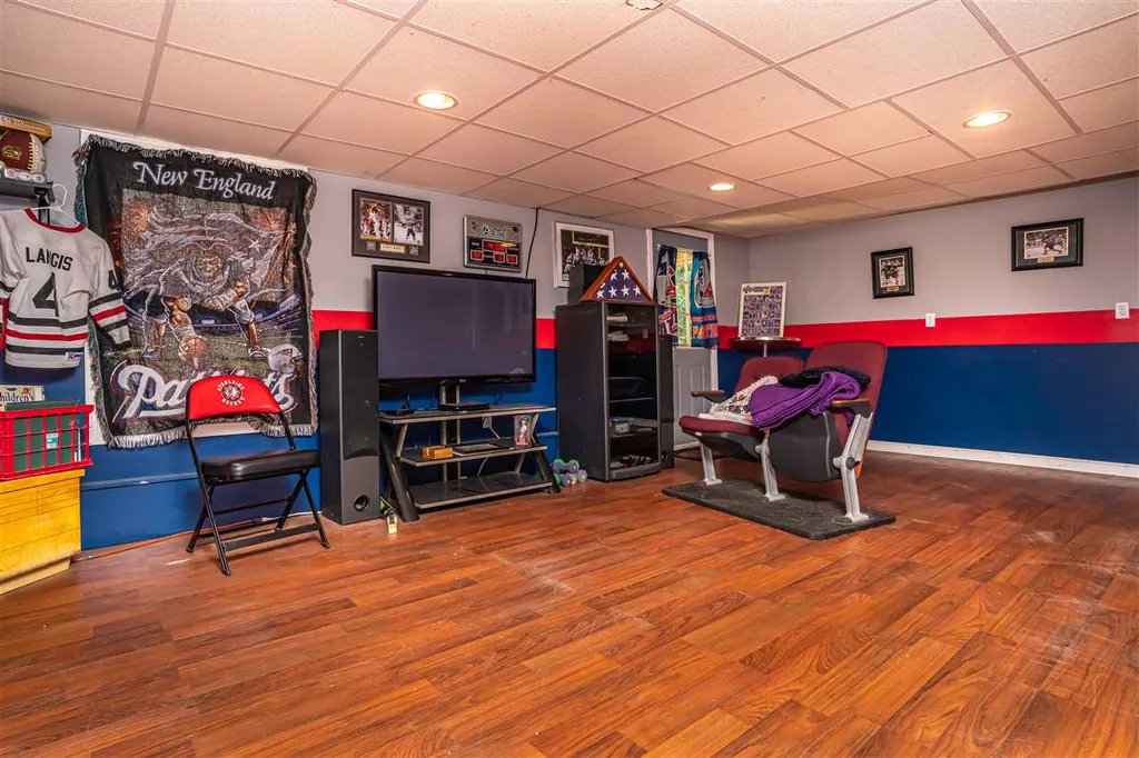 71 Stillwater Circle Rochester NH 03839