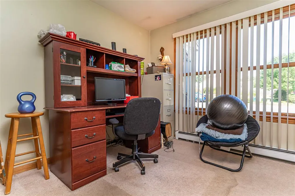 71 Stillwater Circle Rochester NH 03839