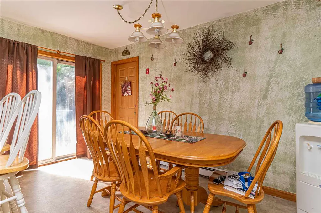 71 Stillwater Circle Rochester NH 03839