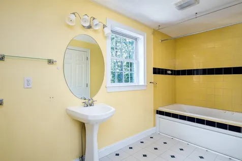 29 Sandpiper Drive Dover NH 03820