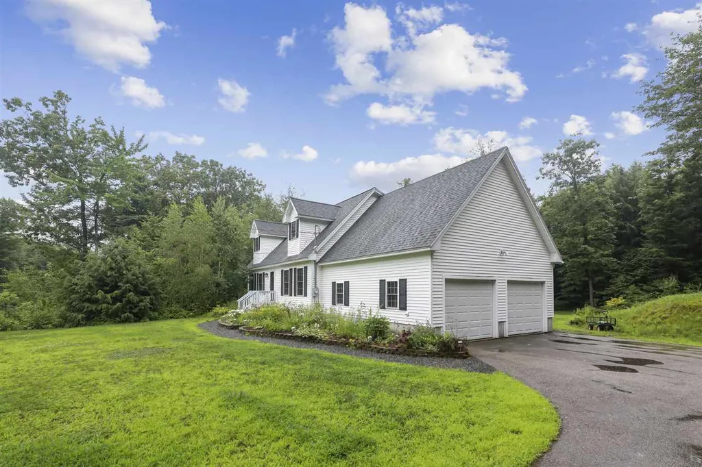 102 Briar Ridge Road Milton NH 03851