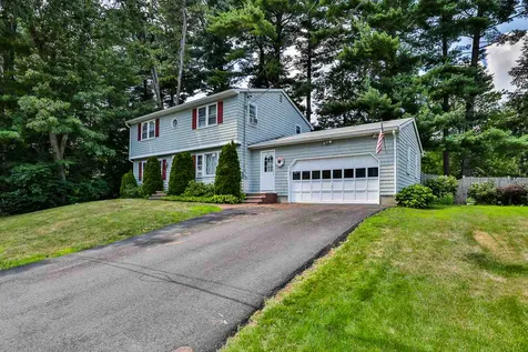 16 Royal Oak Drive Nashua NH 03064-1652